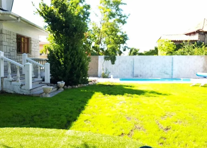 Casa de campo con piscina, 12 personas