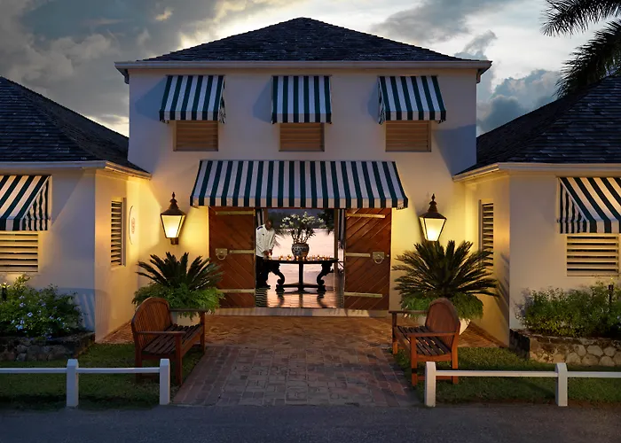 Round Hill Hotel & Villas