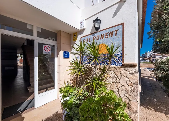Apartamentos Sol Ponent