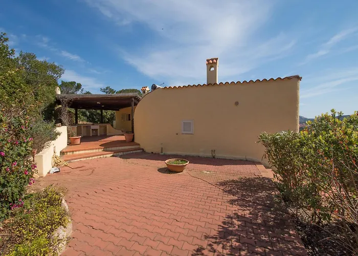 Villa Immersa Nel Verde Con Meravigliosa Vista Mare