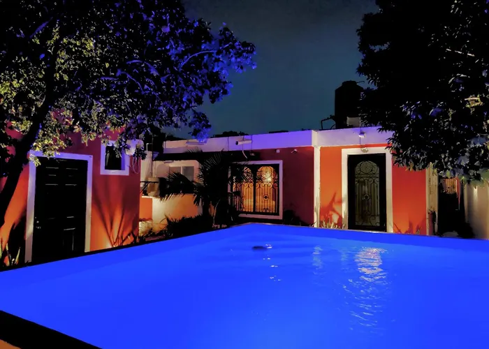 Villa Colonial en el centro con alberca