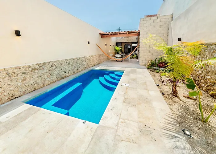 Casa mi Merida Centro, alberca, tina, cuarto king size, cuarto 2 camas dobles
