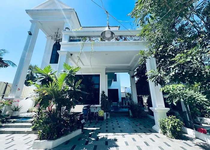 The Little Garden Villa