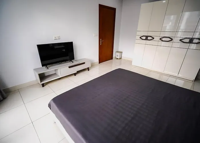 Peaceful Home For Big Groups