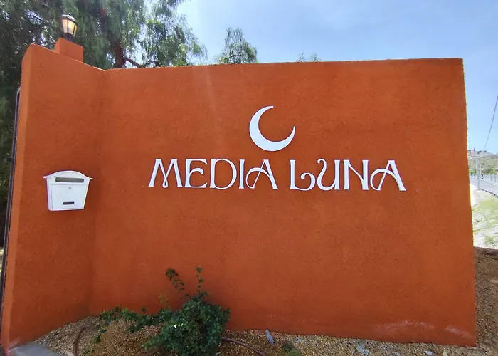 Cortijo de la Media Luna
