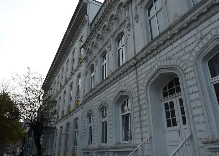 Hotel Commodore