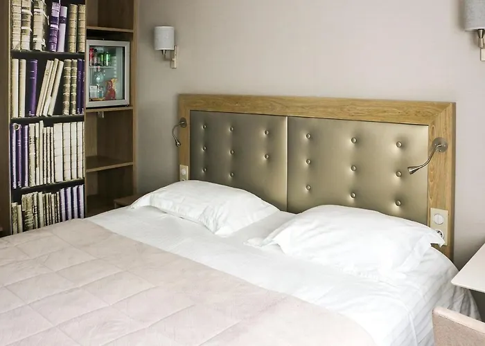 Hotel Anne De Bretagne