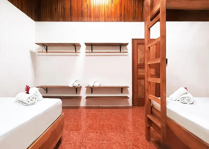 Ico Living Hostel