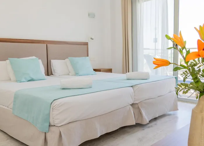 Porto Drach Aparthotel & Suites
