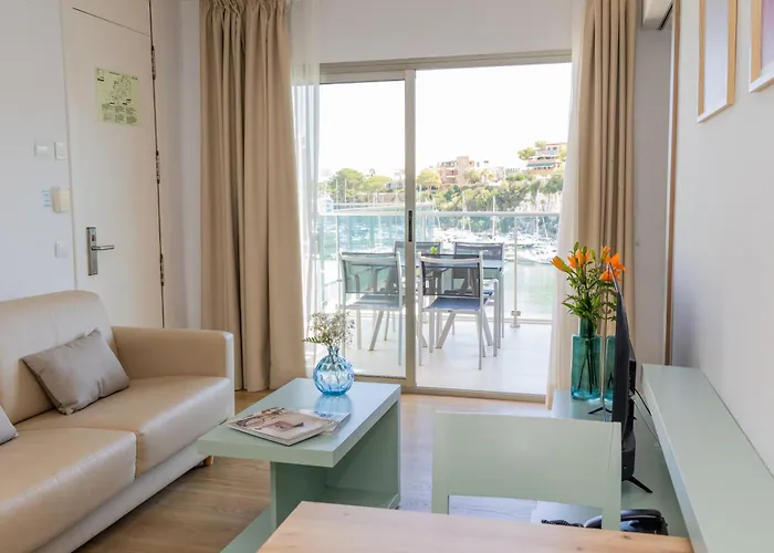 Porto Drach Aparthotel & Suites