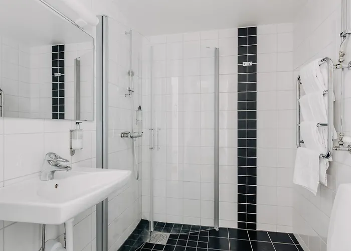Hotel Gyllene Uttern