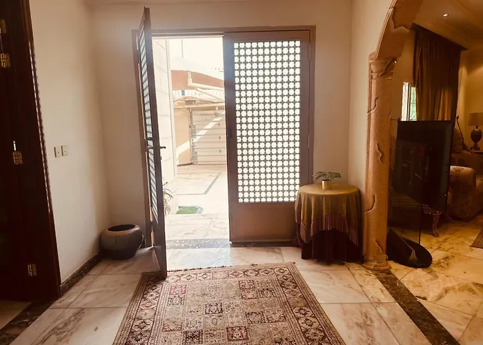 دوركافد Kavd Two-Bedroom Floorغرفتين و صالتين المحمديه شمال الرياض Next To Boulevardمدخل خاص وذاتي