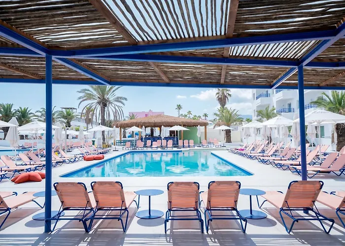 Coral Star Apartments