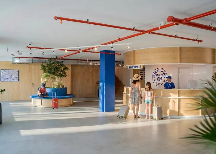 Coral Star Apartments