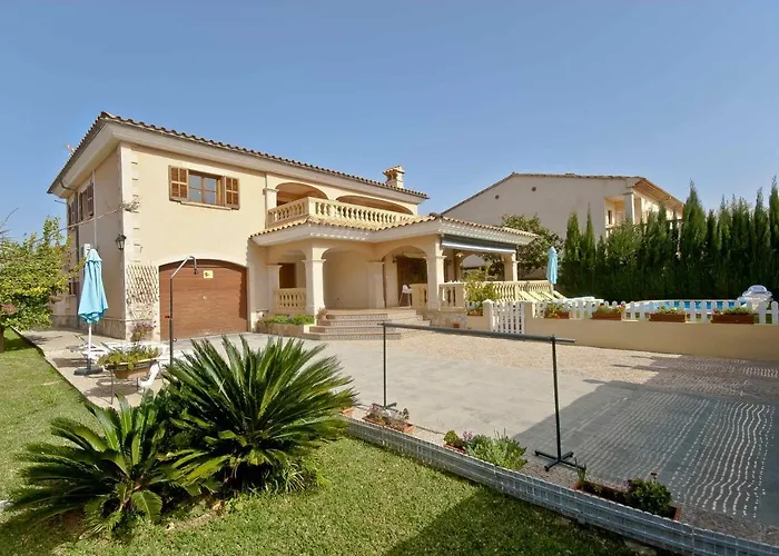 Llac Blau - Mediterranean Styled With Pool